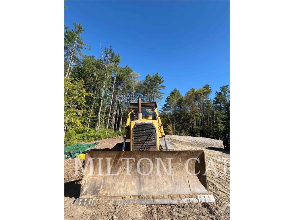 CAT D6D Buldozer sobre oruga