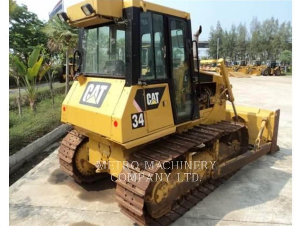 CAT D6G Buldozer sobre oruga