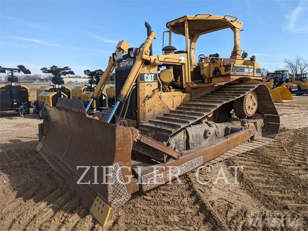 CAT D6H Buldozer sobre oruga