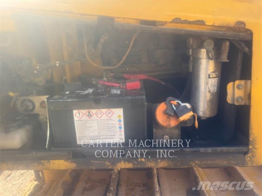 CAT D6K2 LGP Buldozer sobre oruga