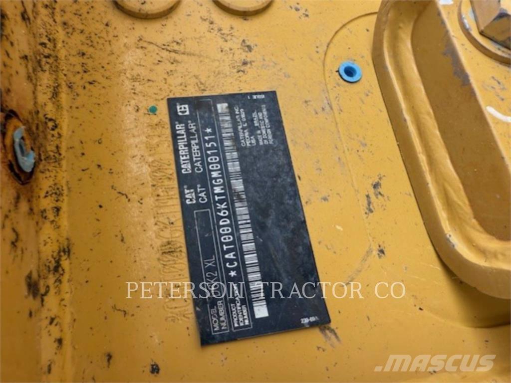 CAT D6K2 XL Buldozer sobre oruga