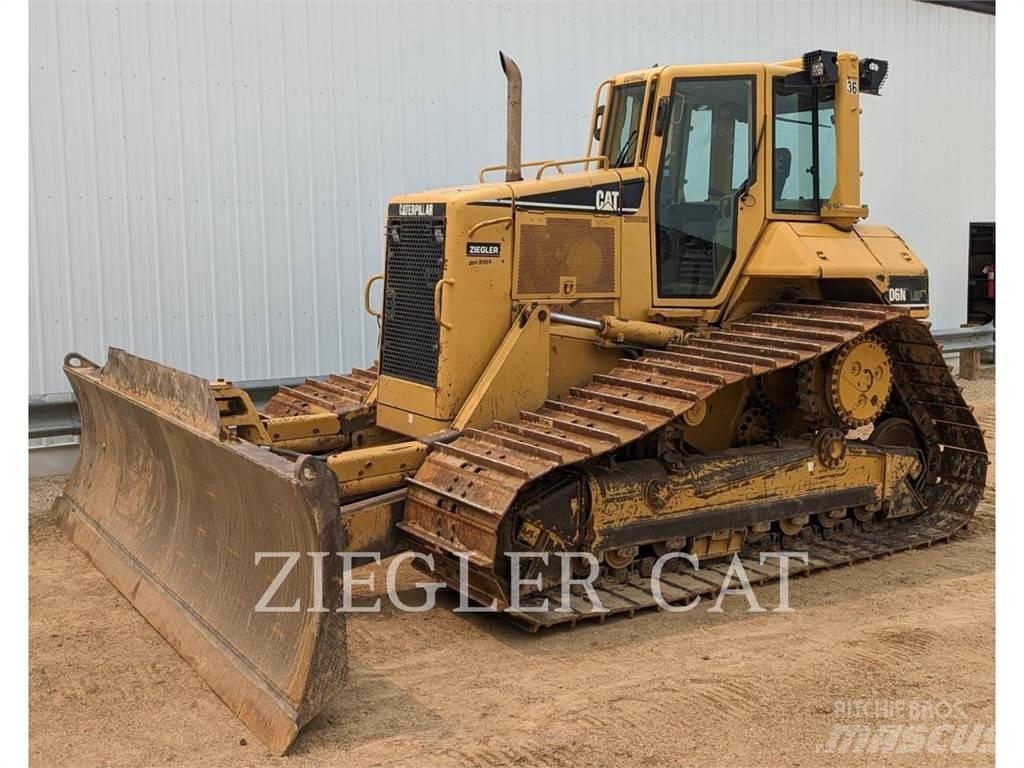 CAT D6N Buldozer sobre oruga