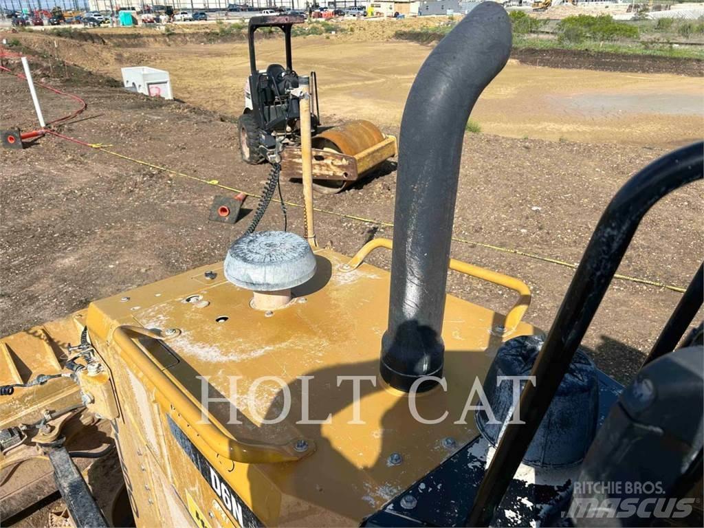 CAT D6N Buldozer sobre oruga