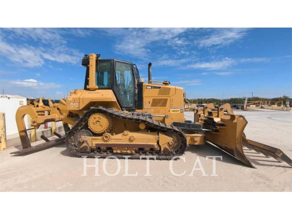 CAT D6N LAND Buldozer sobre oruga