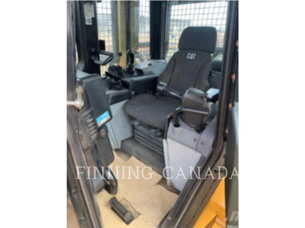 CAT D6N LGP Buldozer sobre oruga