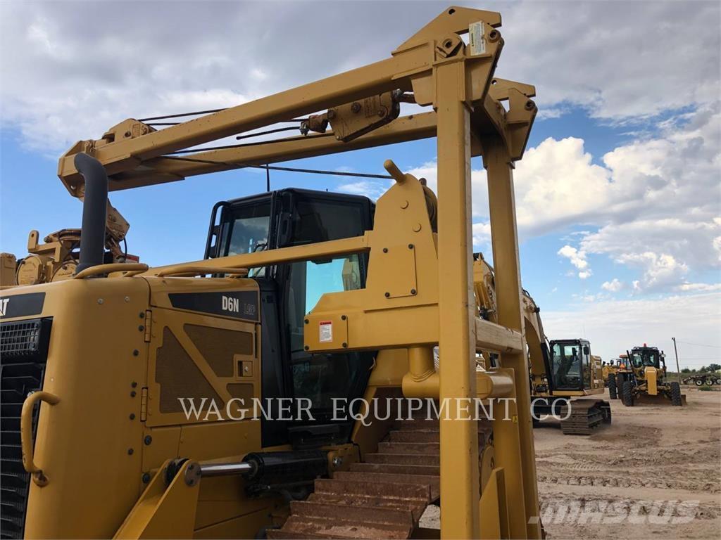 CAT D6N LGP PL Buldozer sobre oruga