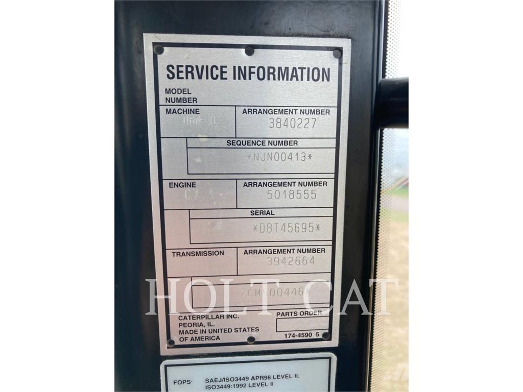 CAT D6N XL Buldozer sobre oruga