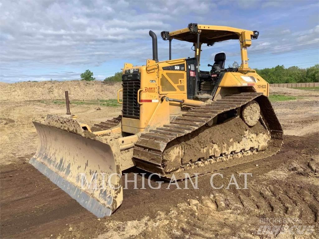 CAT D6NL Buldozer sobre oruga