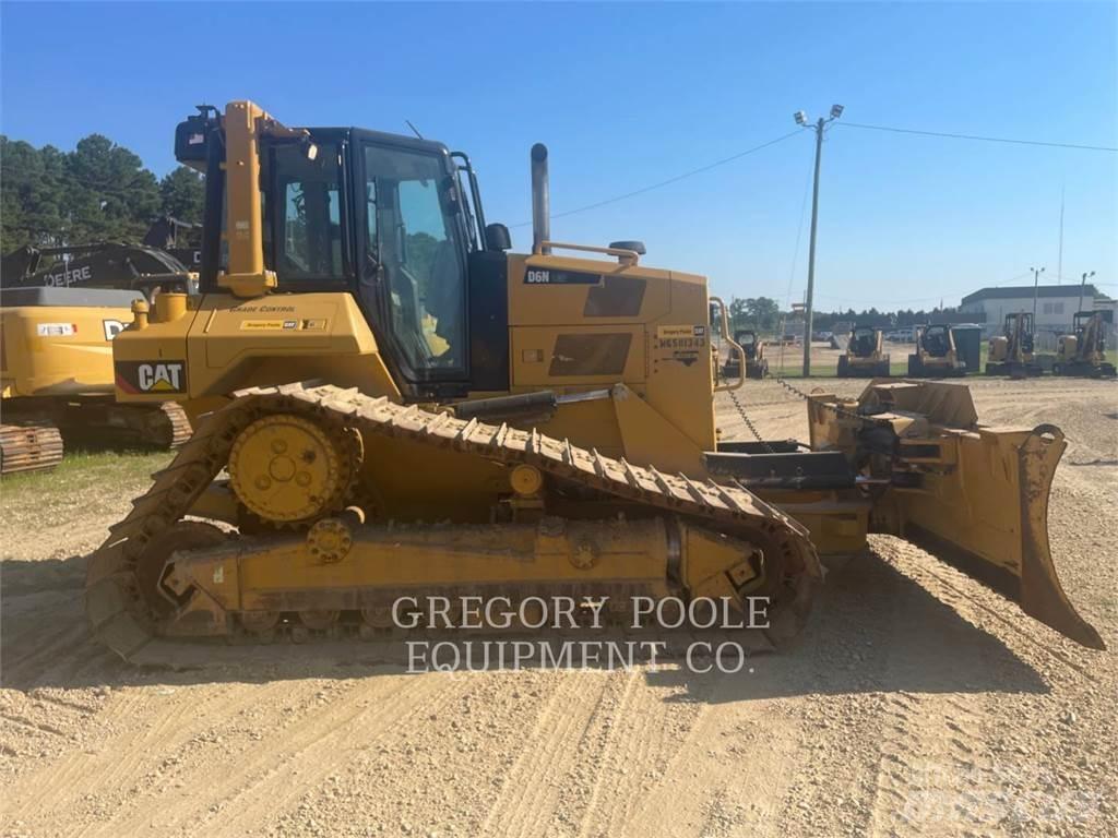 CAT D6NLGP Buldozer sobre oruga