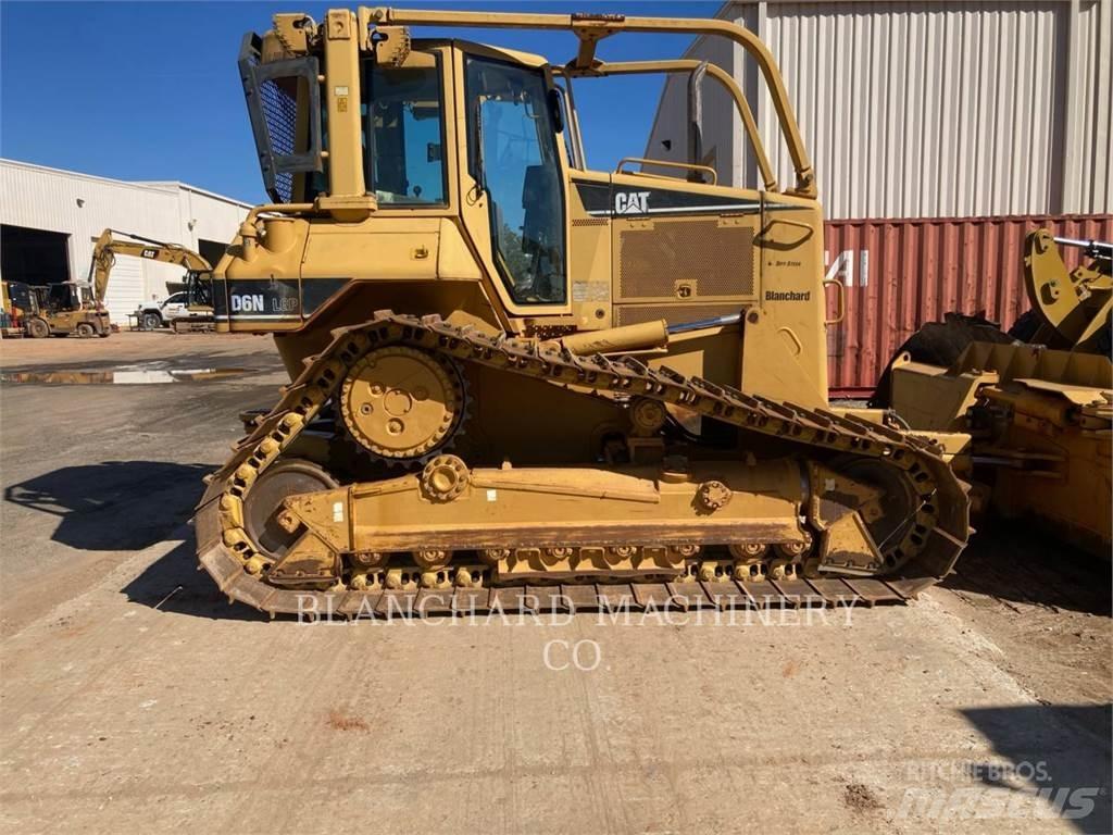 CAT D6NLGP Buldozer sobre oruga