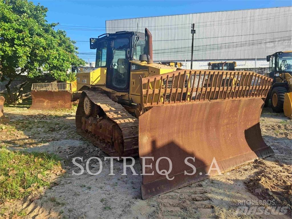 CAT D6NXL Buldozer sobre oruga