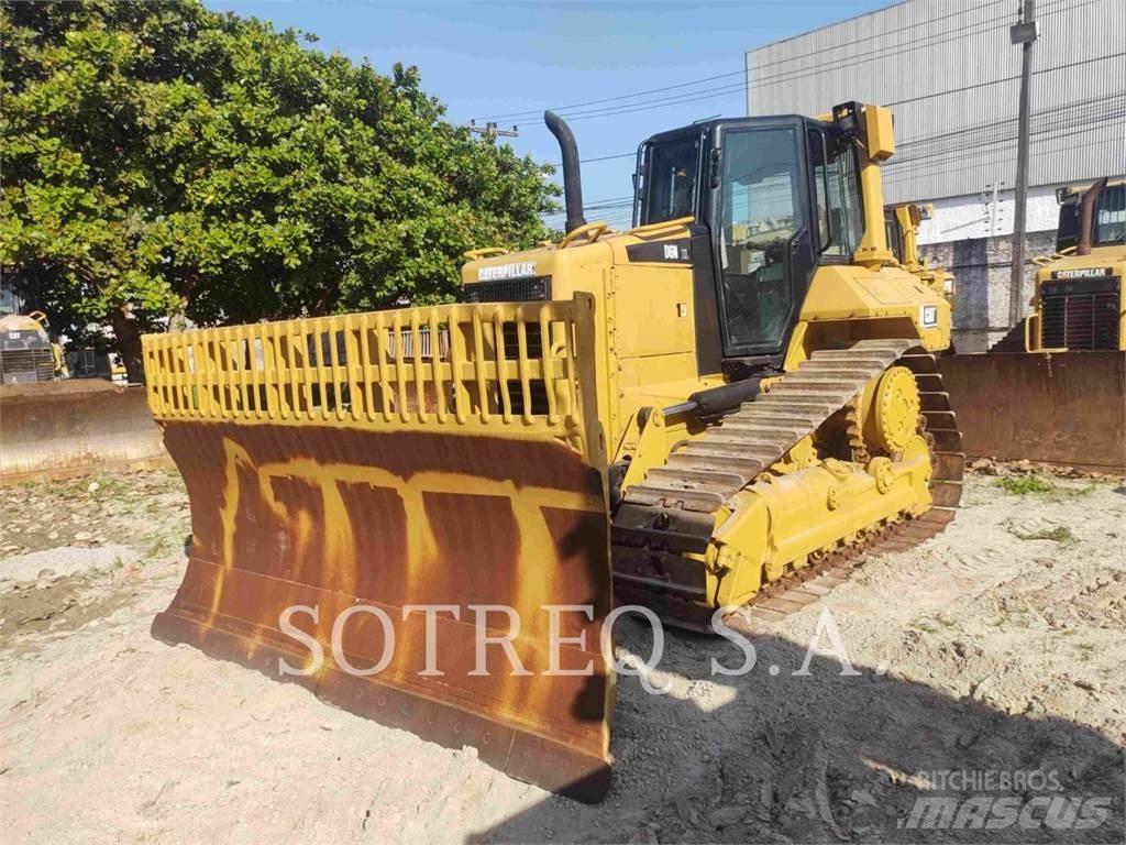 CAT D6NXL Buldozer sobre oruga