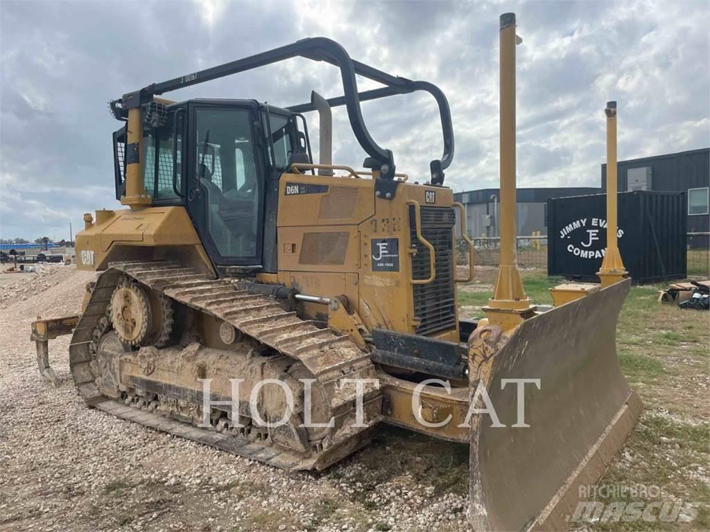 CAT D6NXL Buldozer sobre oruga