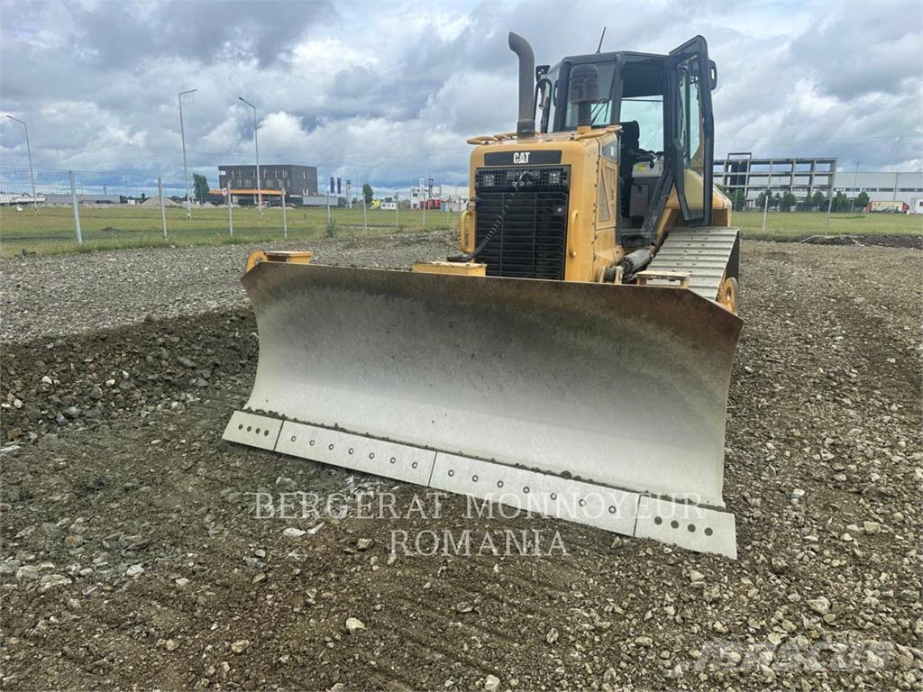 CAT D6NXL Buldozer sobre oruga