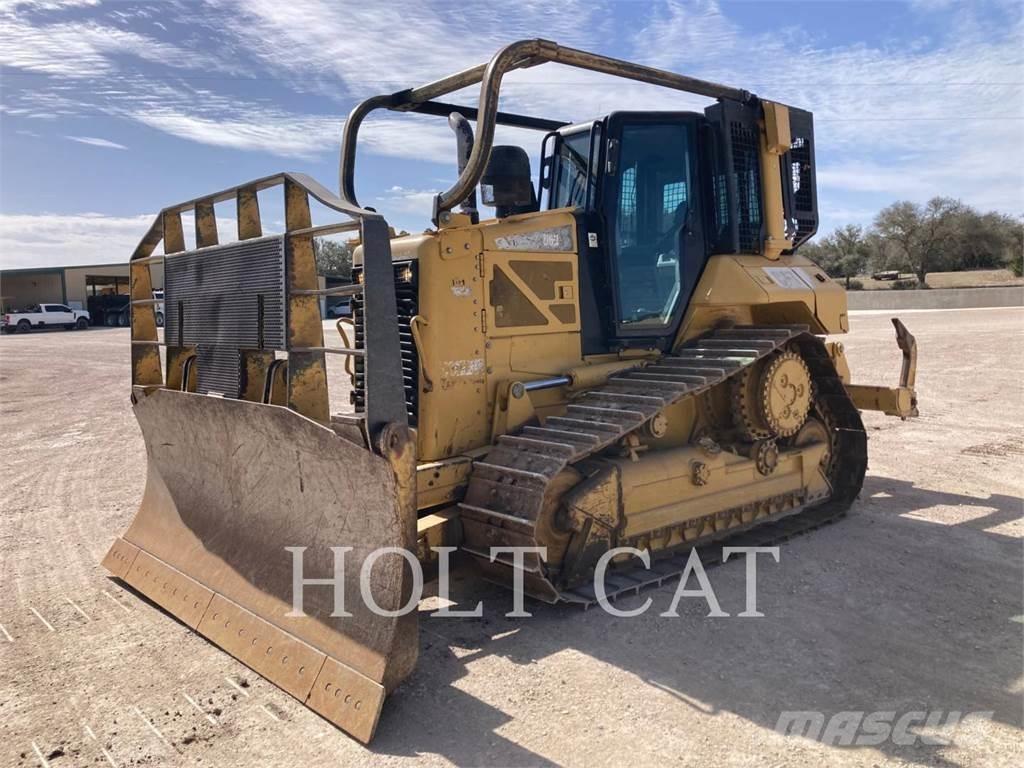 CAT D6NXL Buldozer sobre oruga