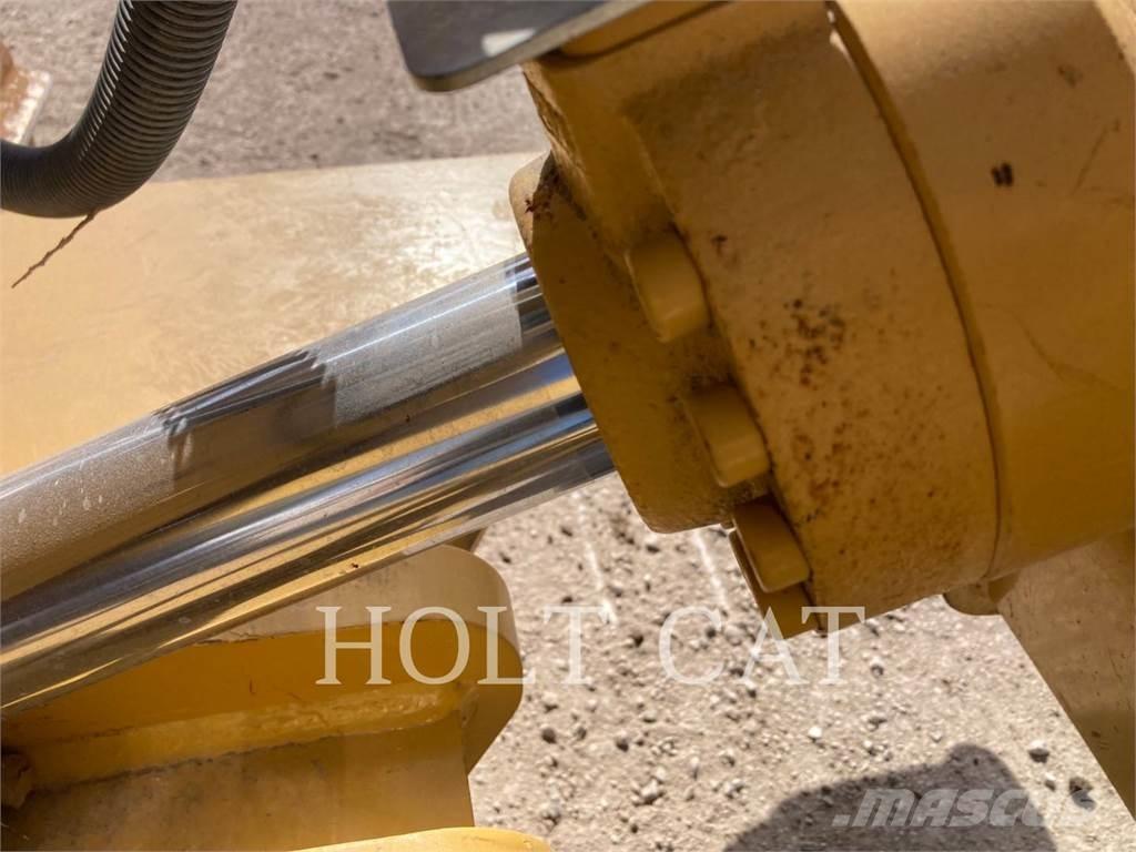 CAT D6NXL Buldozer sobre oruga