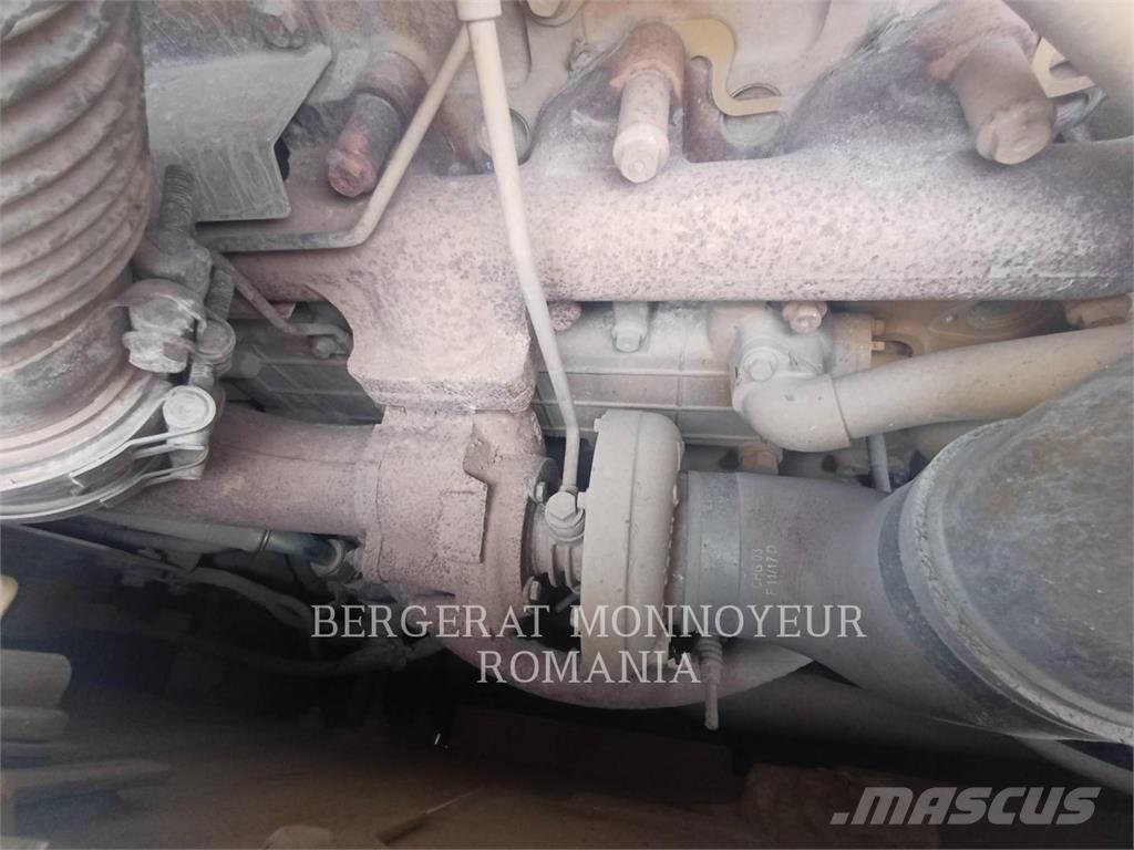 CAT D6NXL Buldozer sobre oruga