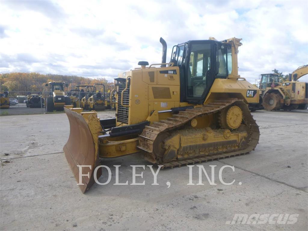 CAT D6NXL Buldozer sobre oruga