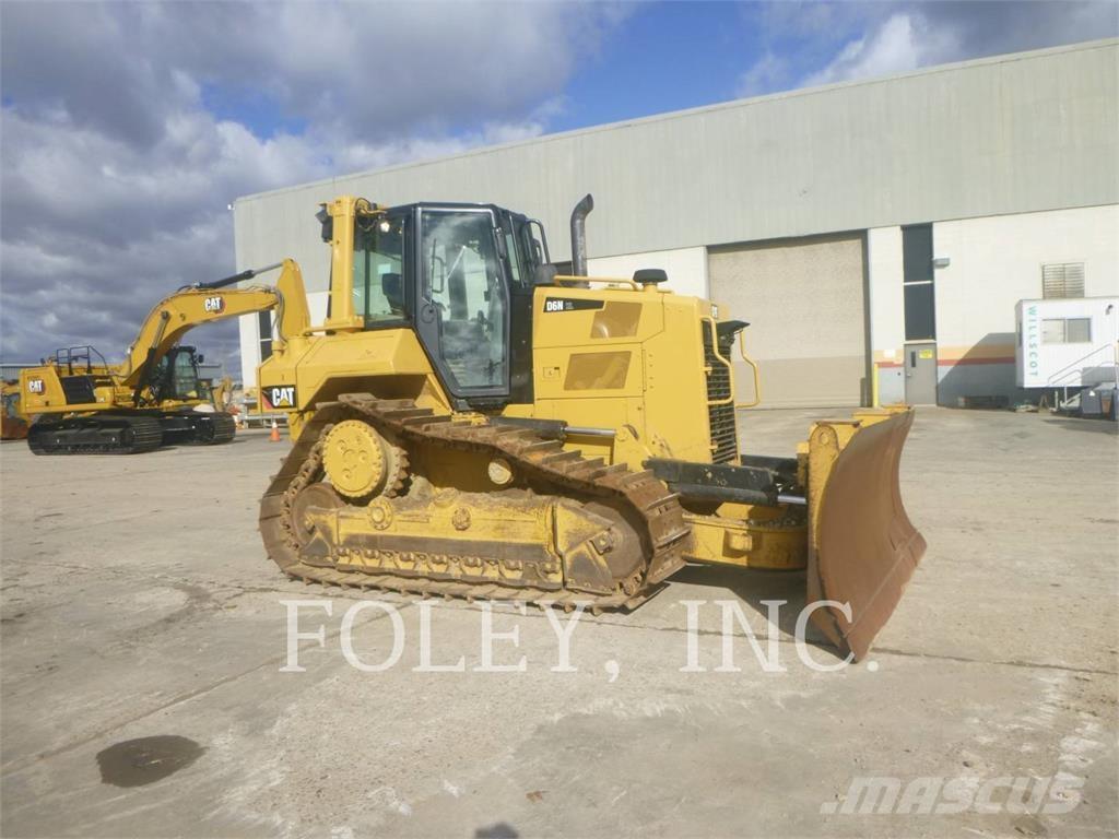 CAT D6NXL Buldozer sobre oruga
