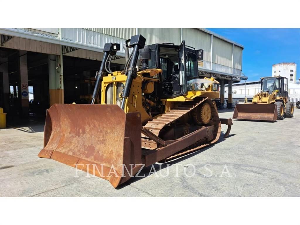 CAT D6R Buldozer sobre oruga