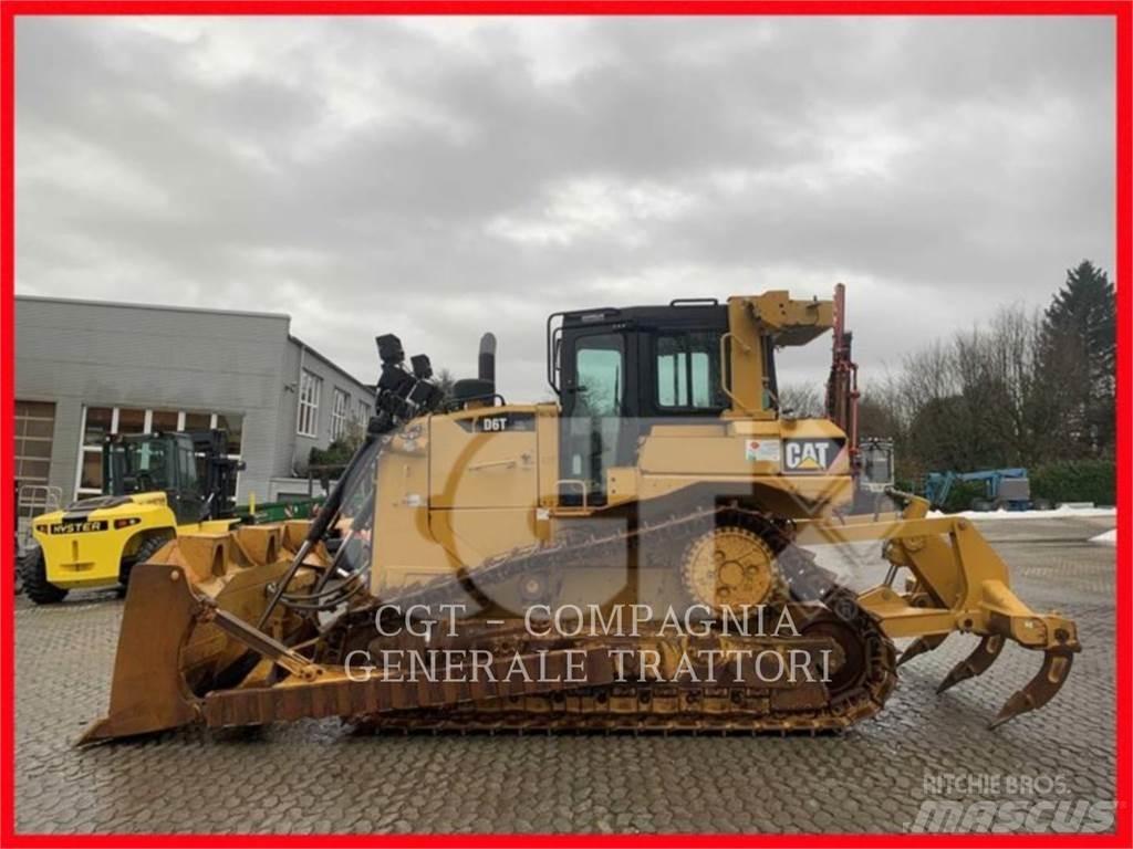 CAT D6T Buldozer sobre oruga