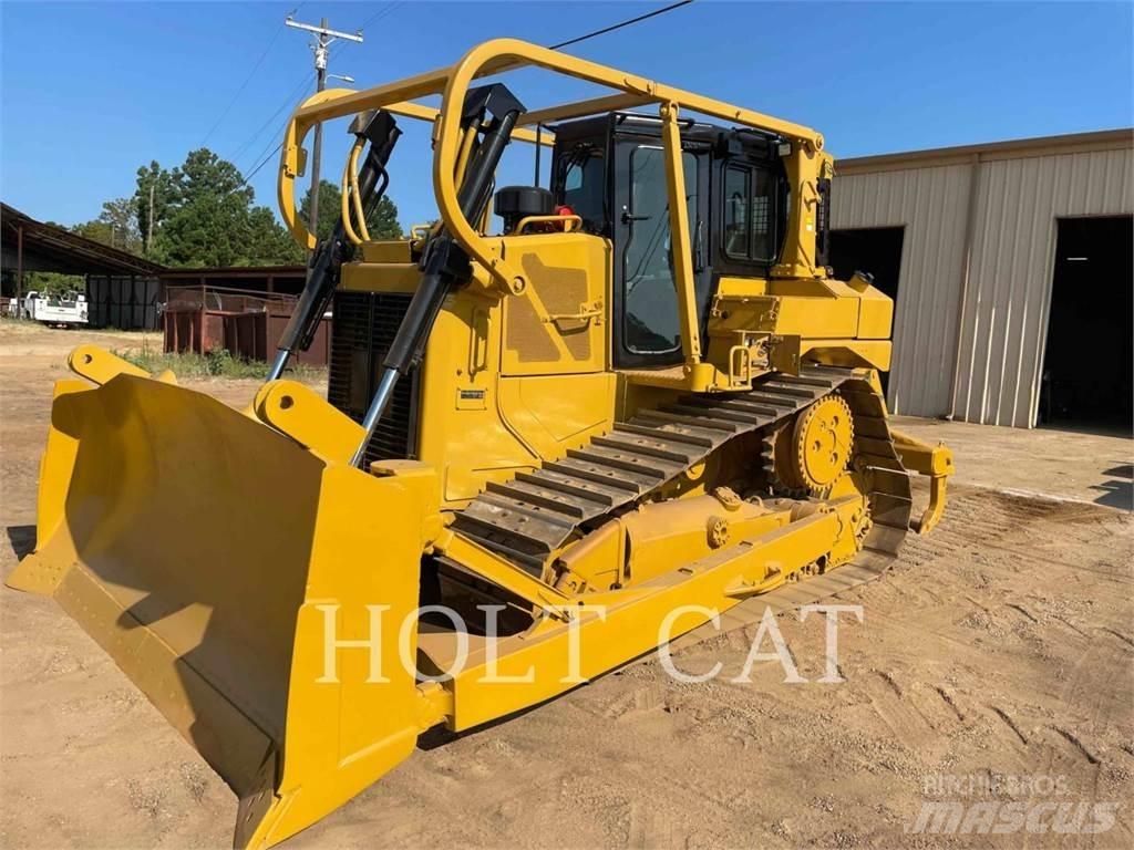 CAT D6T Buldozer sobre oruga