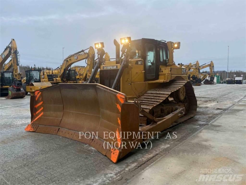 CAT D6T Buldozer sobre oruga