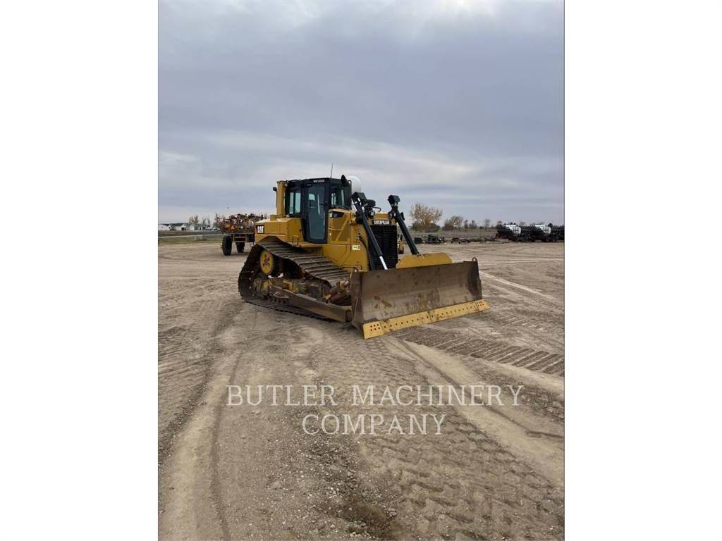 CAT D6T Buldozer sobre oruga