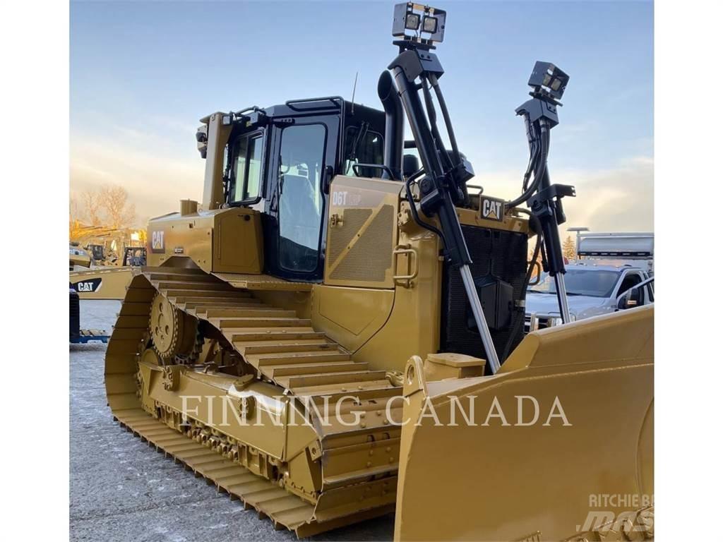 CAT D6T Buldozer sobre oruga