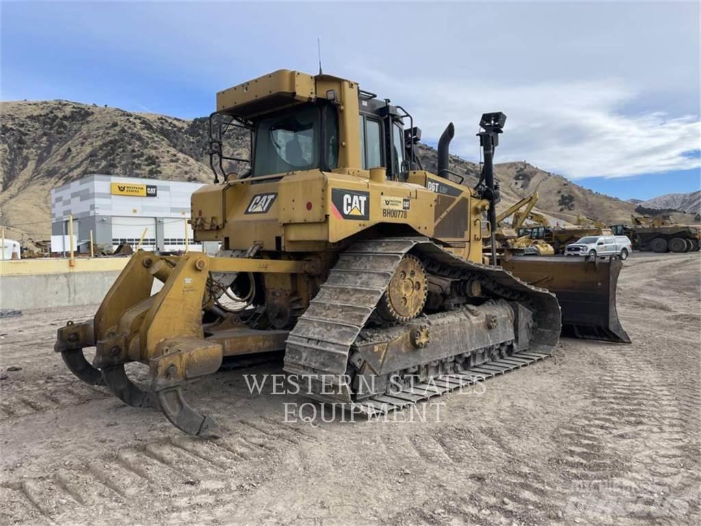 CAT D6T Buldozer sobre oruga