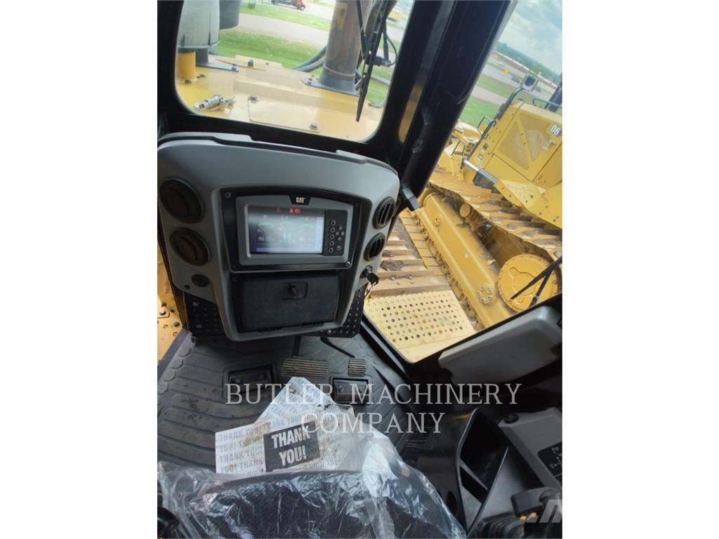 CAT D6T Buldozer sobre oruga