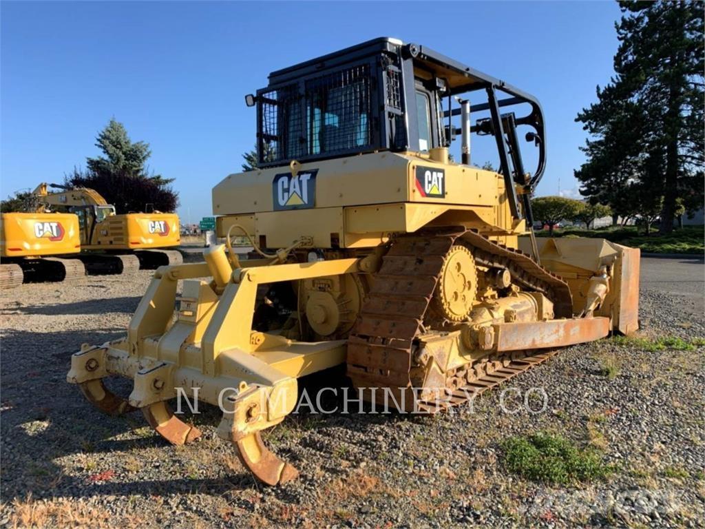 CAT D6T Buldozer sobre oruga