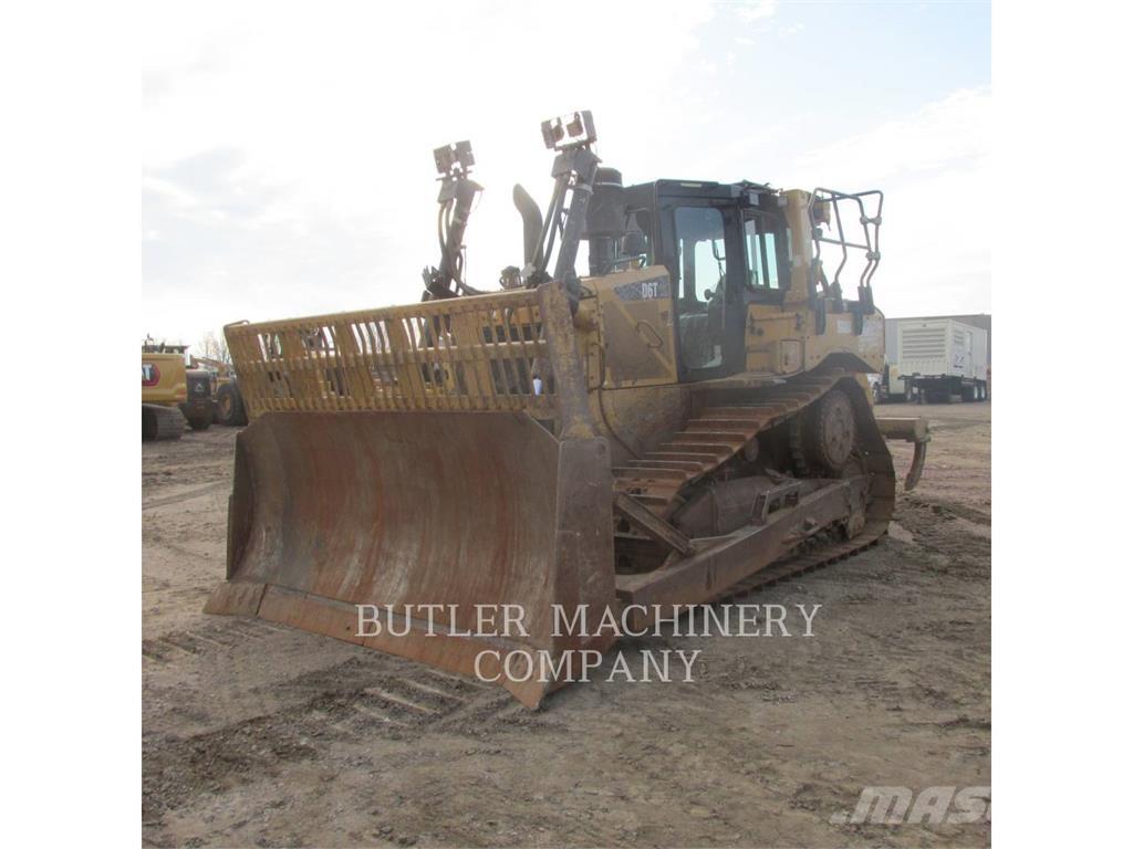 CAT D6T Buldozer sobre oruga