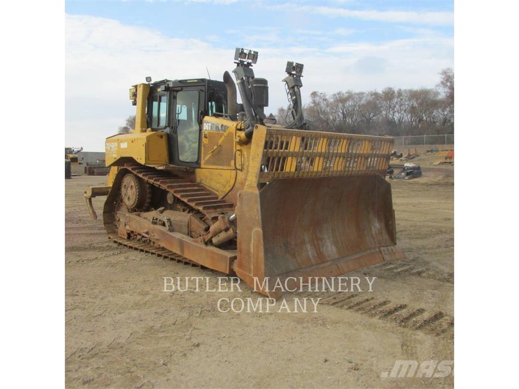 CAT D6T Buldozer sobre oruga