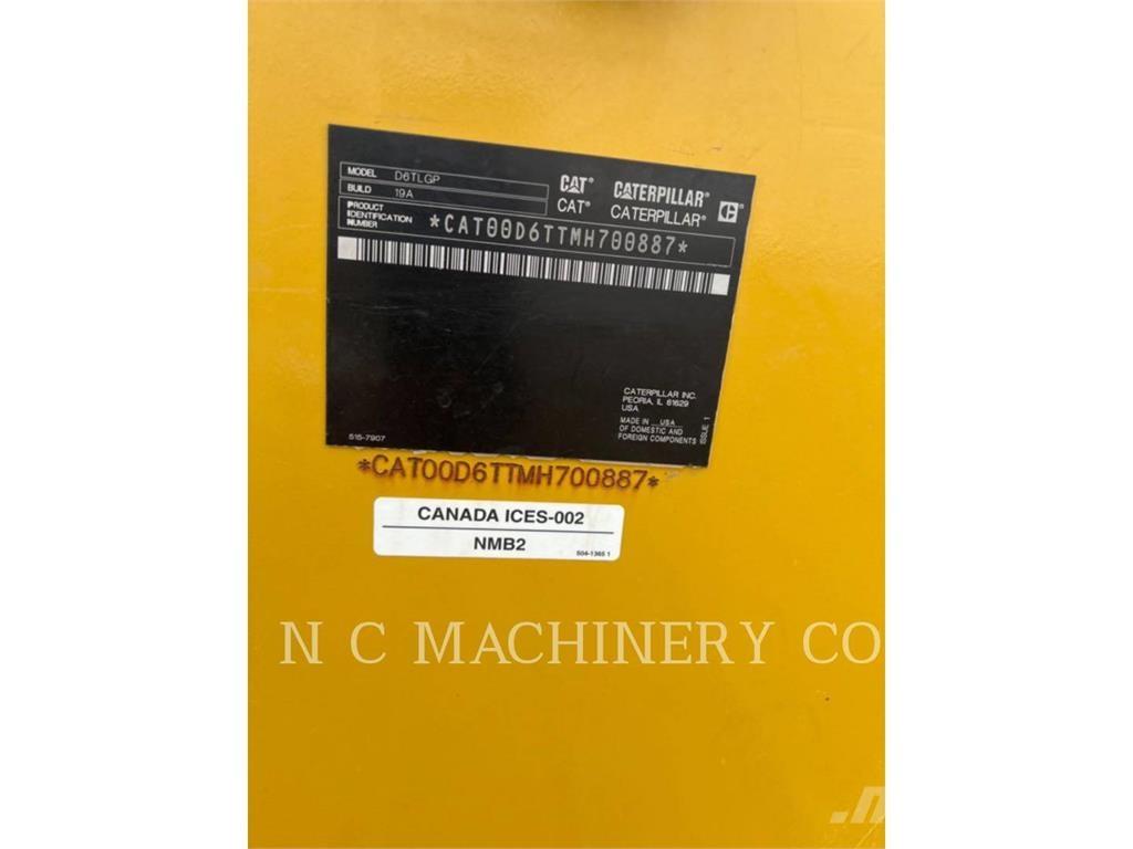 CAT D6T LGPVP Buldozer sobre oruga