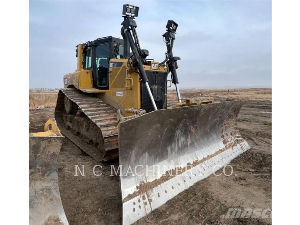 CAT D6T LGPVP Buldozer sobre oruga