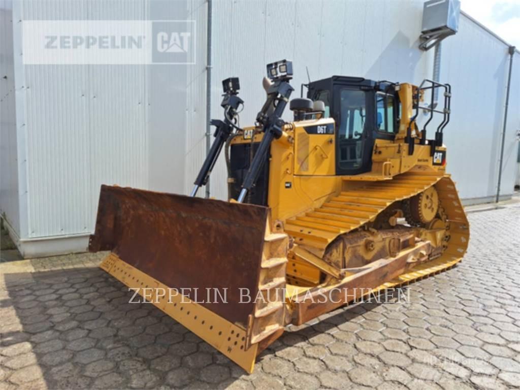 CAT D6TM Buldozer sobre oruga