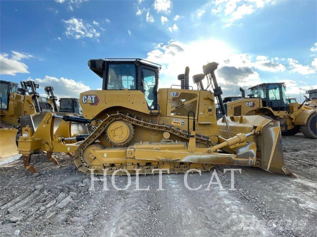 CAT D7 Buldozer sobre oruga