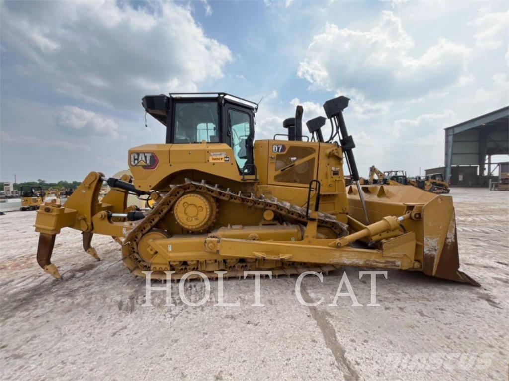 CAT D7 Buldozer sobre oruga