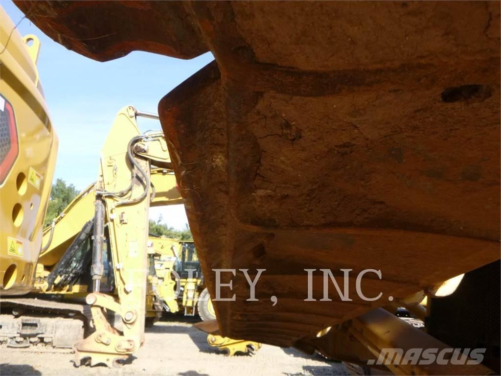 CAT D7-17 Buldozer sobre oruga