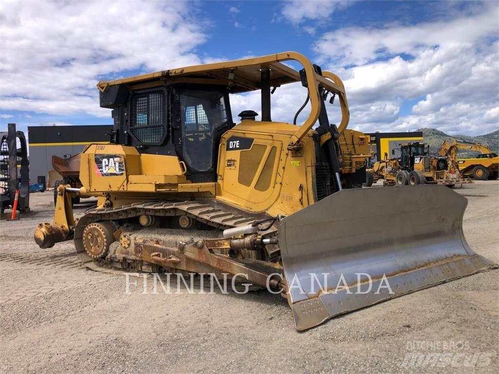 CAT D7E Buldozer sobre oruga