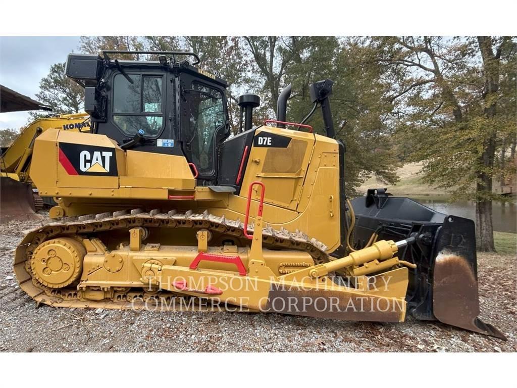 CAT D7E Buldozer sobre oruga