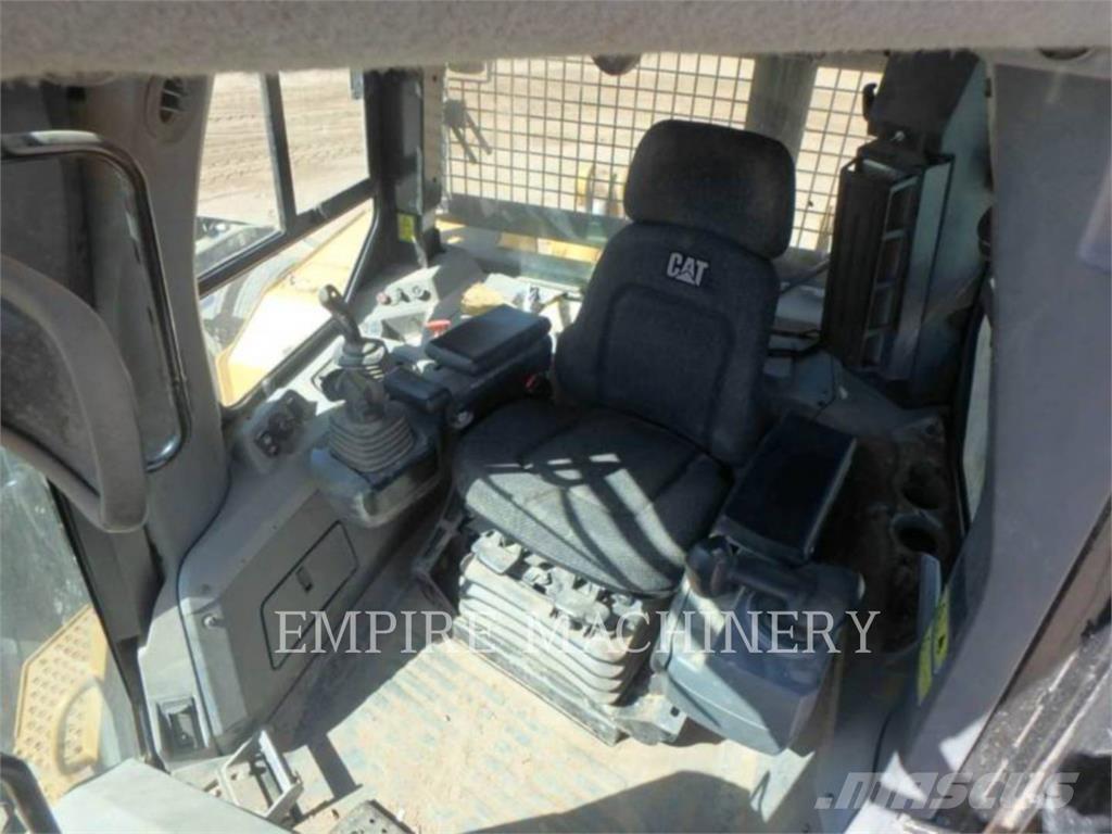 CAT D7E Buldozer sobre oruga