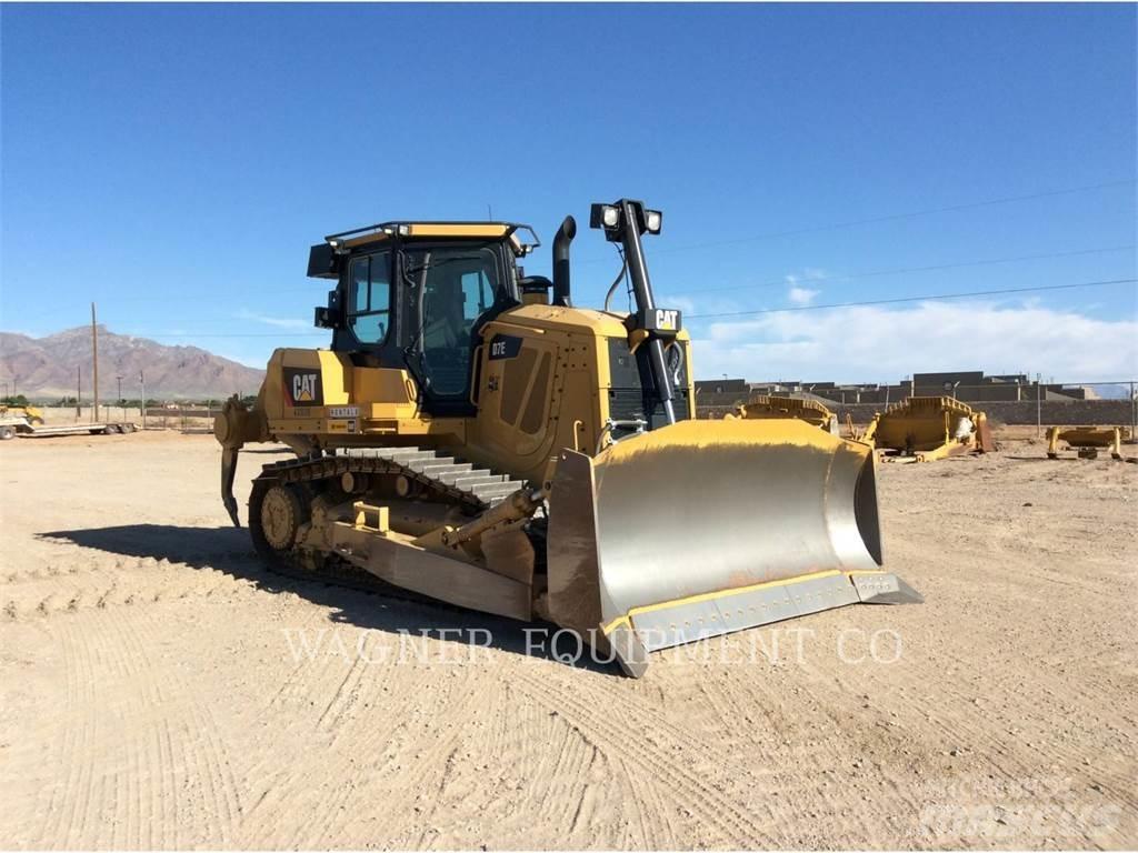 CAT D7E Buldozer sobre oruga