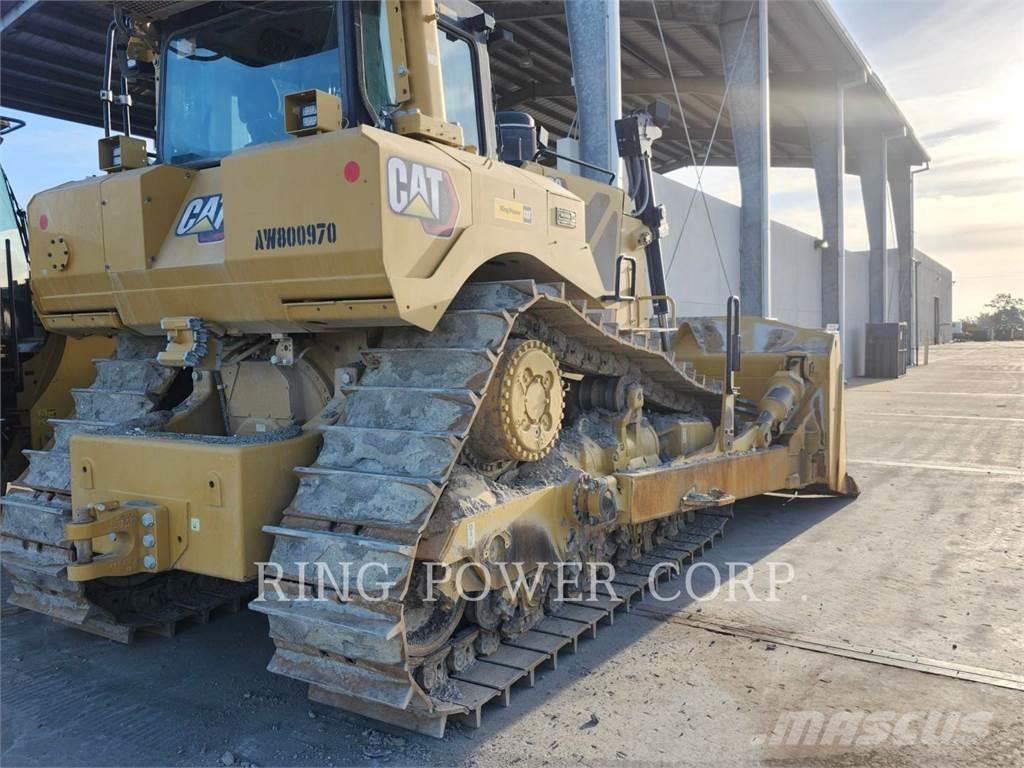 CAT D8 Buldozer sobre oruga