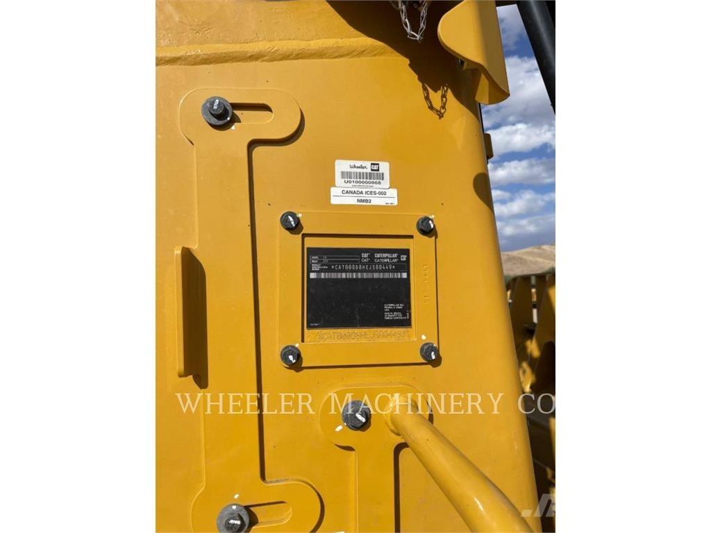 CAT D8 SU Buldozer sobre oruga