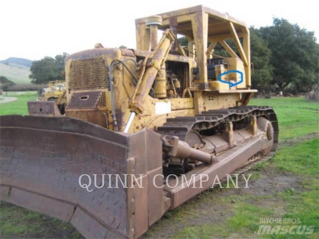 CAT D8H Buldozer sobre oruga