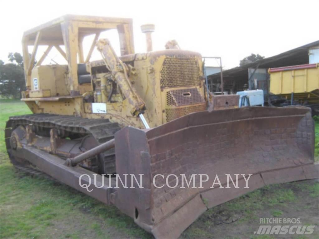 CAT D8H Buldozer sobre oruga