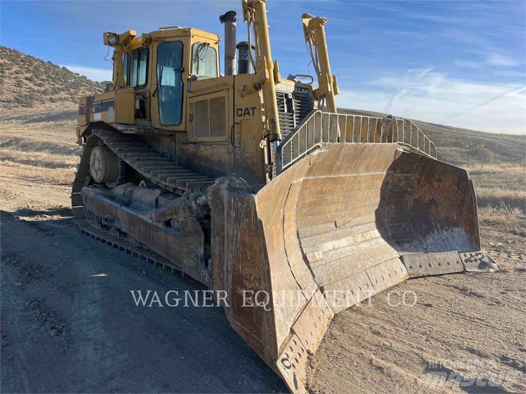 CAT D8N Buldozer sobre oruga