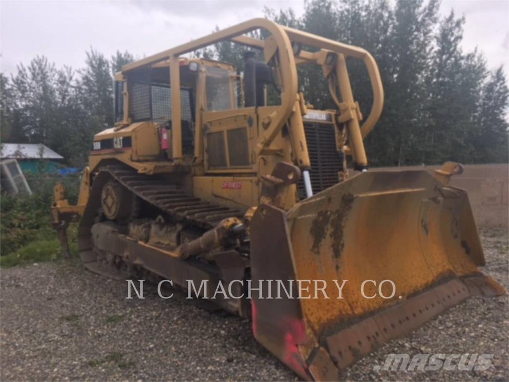 CAT D8N Buldozer sobre oruga